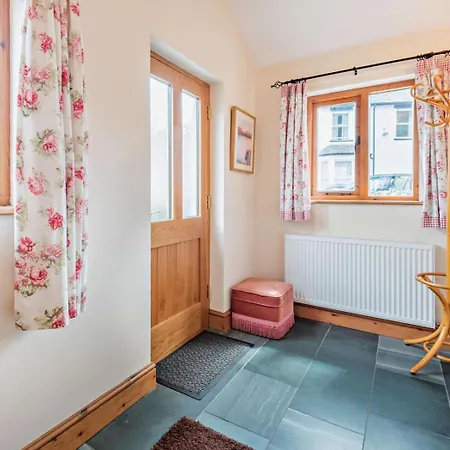 3 Bed In Keswick Oc-sz153 بيت للعطل *